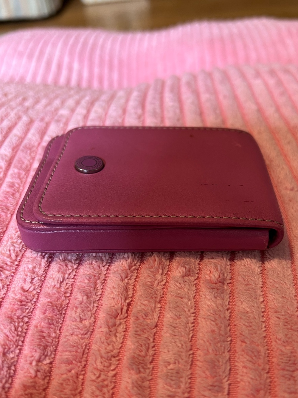 Coach Y2K Limited Edition Cardholder - Picture 6 of 7